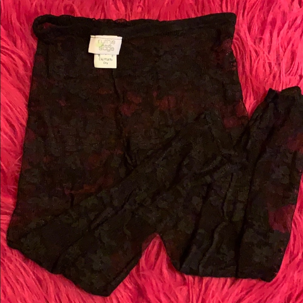 Lace leggings